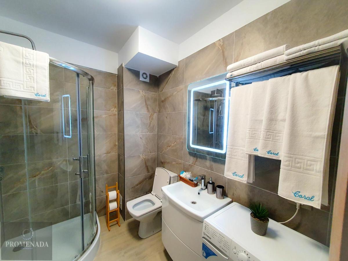 Coral Aparthotel Pool & Spa Mamaia Nord Navodari Exterior photo