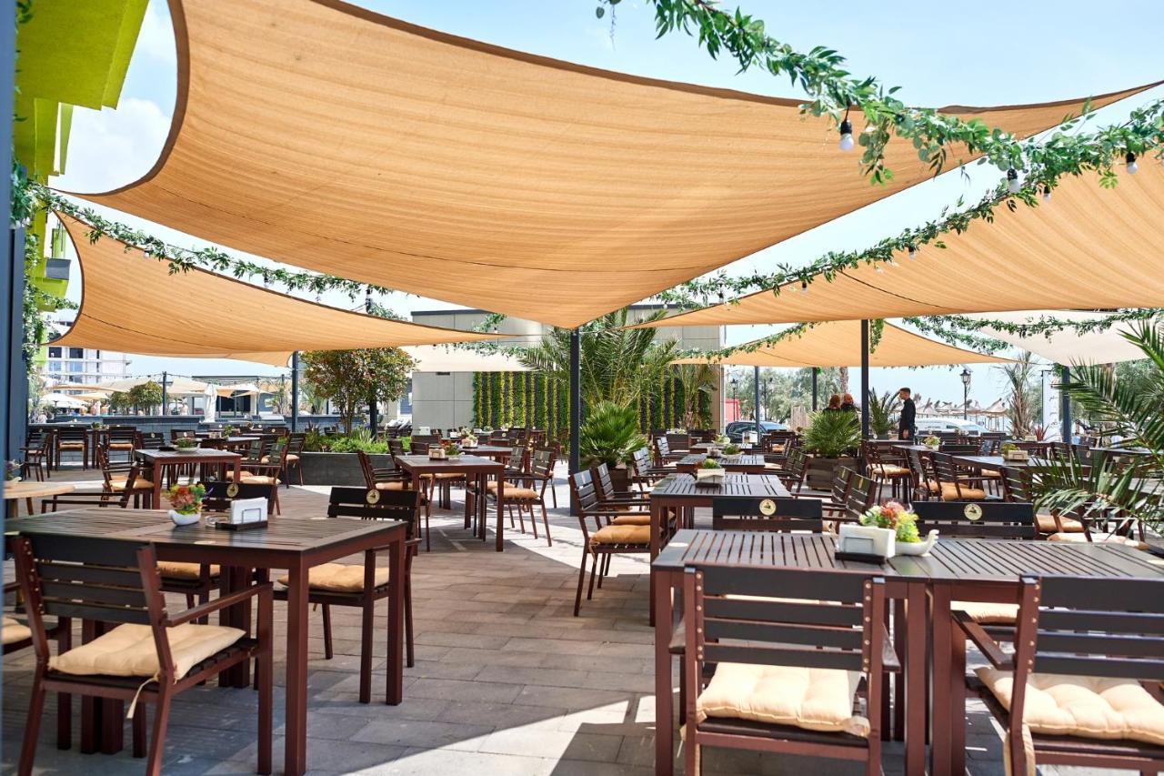 Coral Aparthotel Pool & Spa Mamaia Nord Navodari Exterior photo